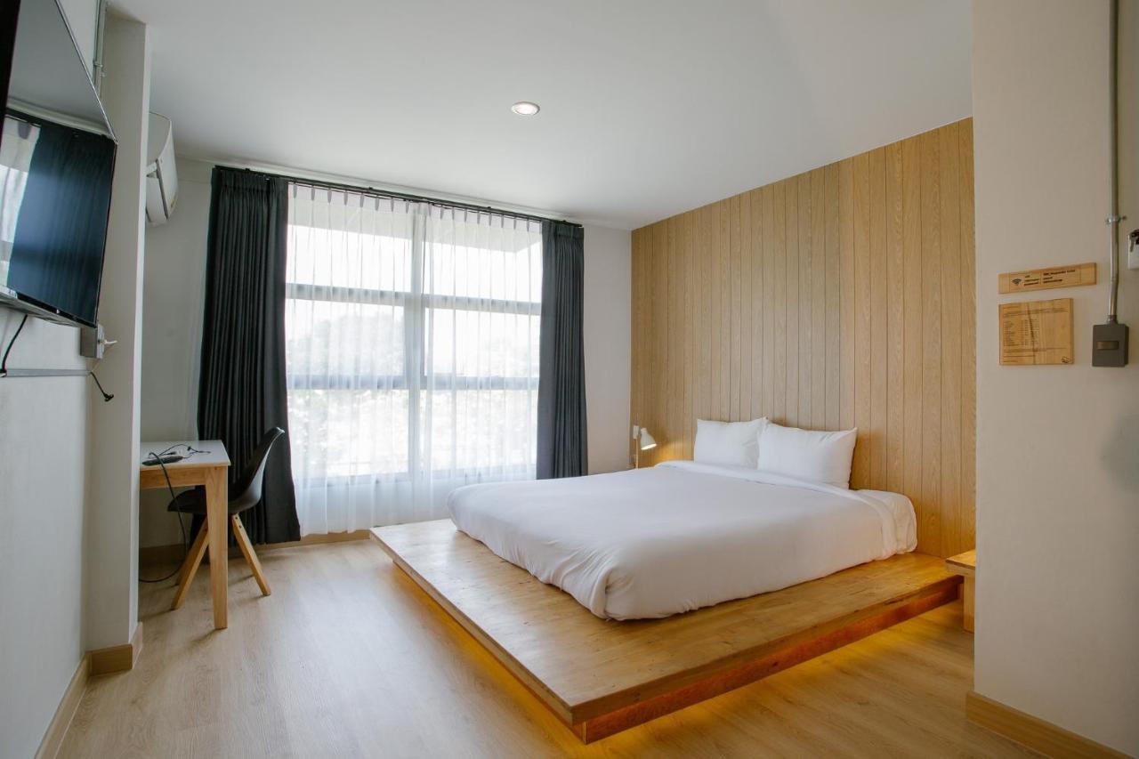 Hotel Karpenter Lampang Exterior foto